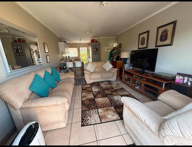 2 BEDROOM APARTMENT FOR SALE IN THE REEDS